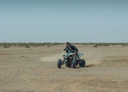 Agafay Desert Delights: Quad Biking, Camel Riding & Dinner Show – Full Evening Adventure