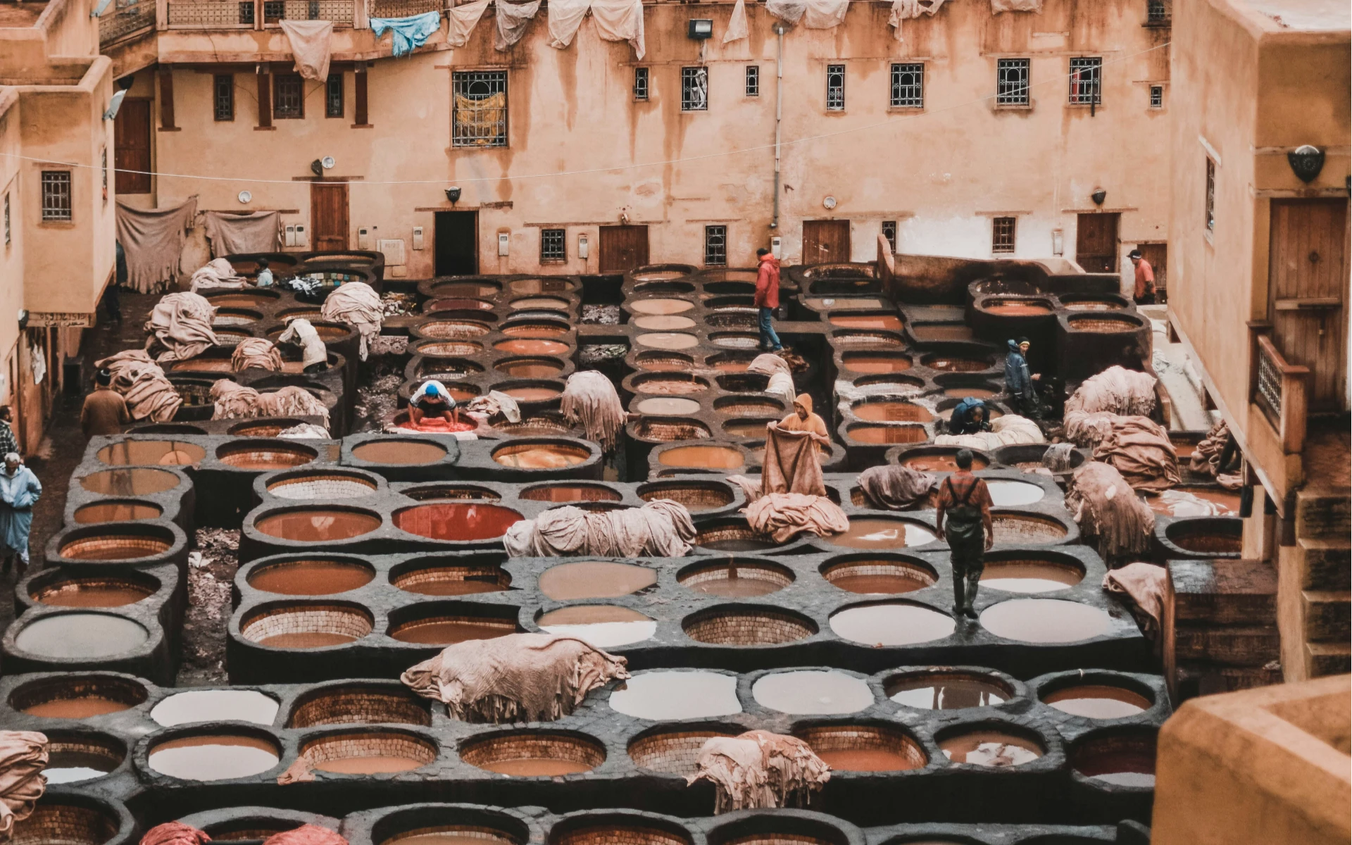 Marrakech to Fes 5-Day Desert Tours – Camel Trek, Dades Gorge & Sahara Bivouac